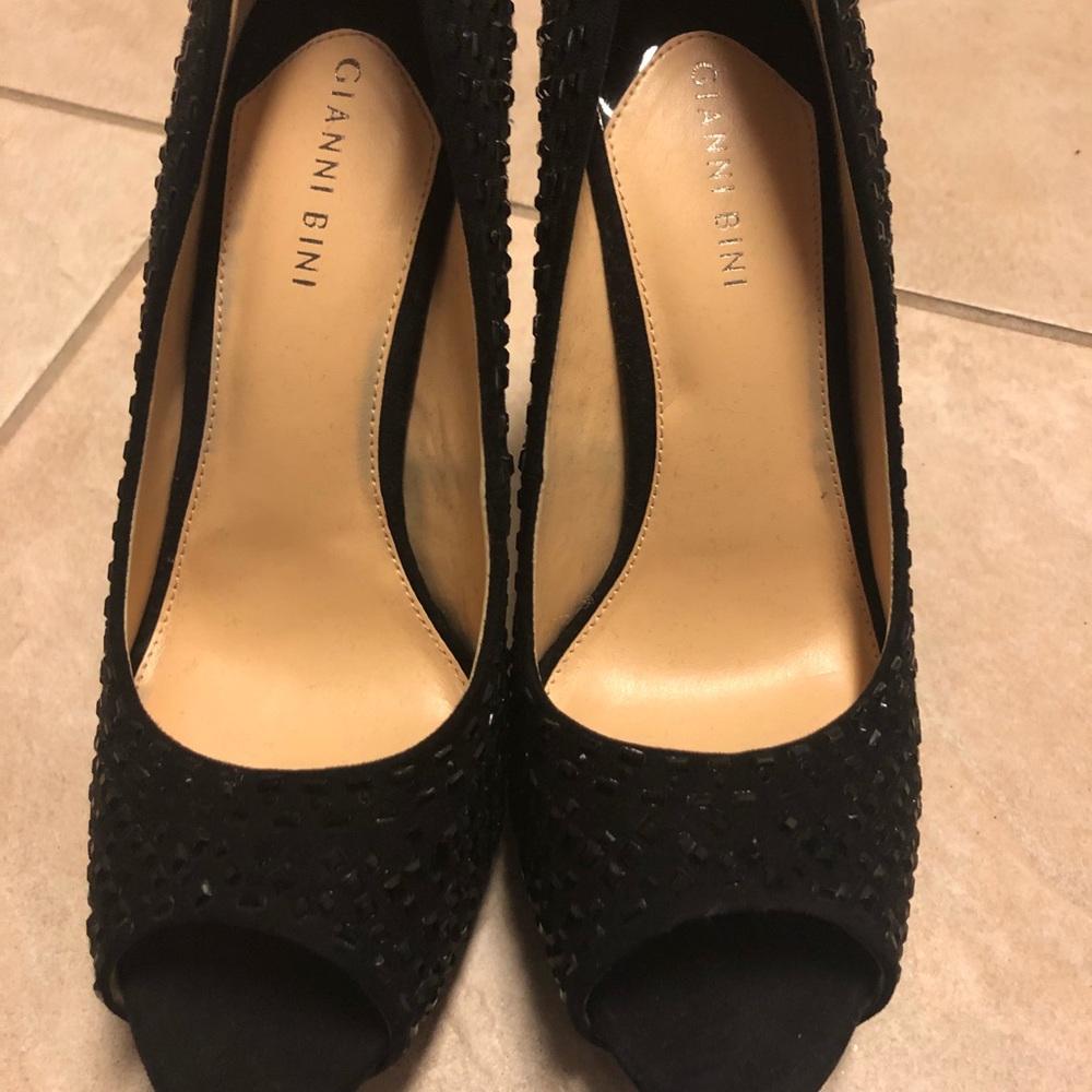 STUNNING GIANNI BINI PUMPS